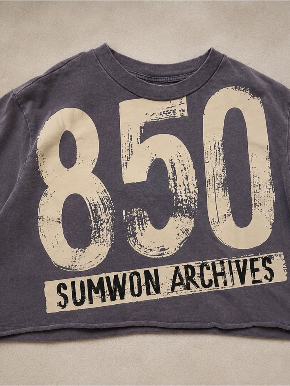 850 Short Sleeve Tee in Charcoal